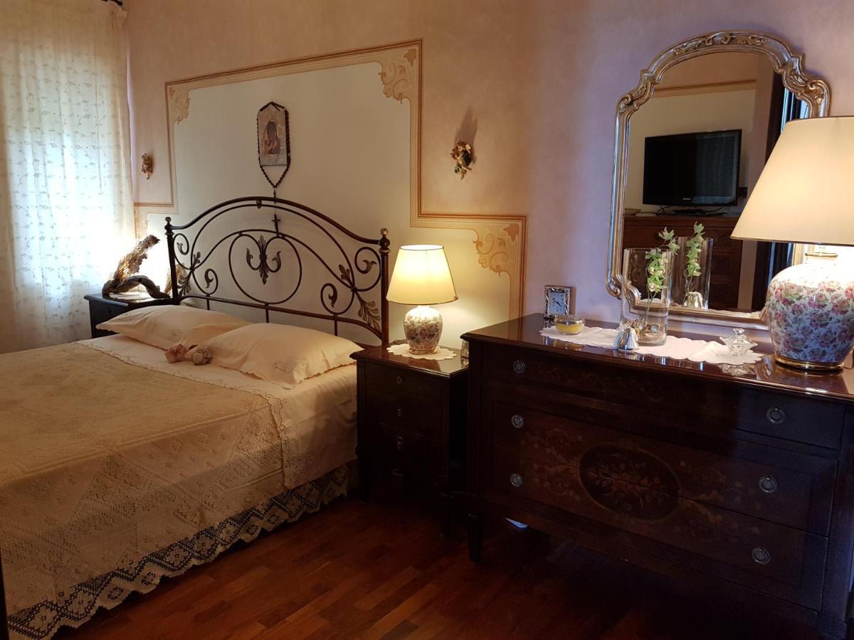 Appartamenti via Lombardo Giardini Naxos Esterno foto