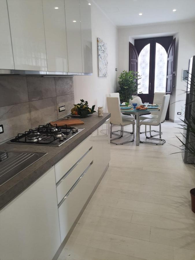Appartamenti via Lombardo Giardini Naxos Esterno foto