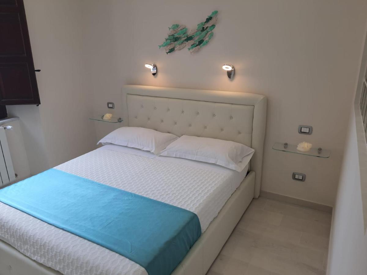 Appartamenti via Lombardo Giardini Naxos Esterno foto
