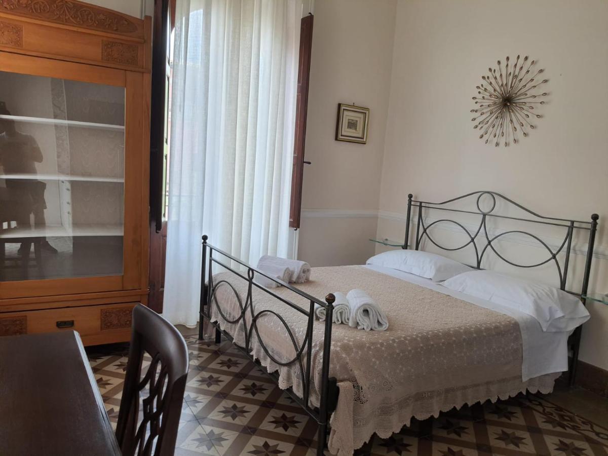 Appartamenti via Lombardo Giardini Naxos Esterno foto