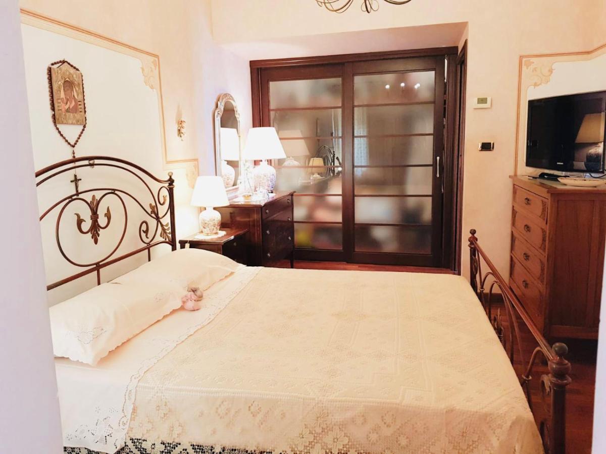 Appartamenti via Lombardo Giardini Naxos Esterno foto